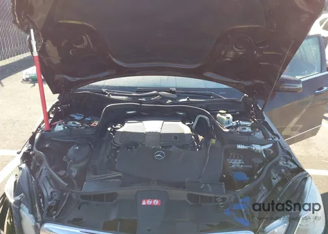 2013 Mercedes-Benz E 350 4Matic z USA, uszkodzony, nr VIN WDDHH8JB7DA685078